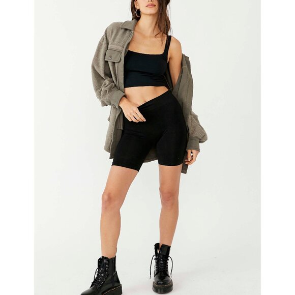 FREE PEOPLE Seamless Bike Short / Black M/L NWT - Picture 2 of 8